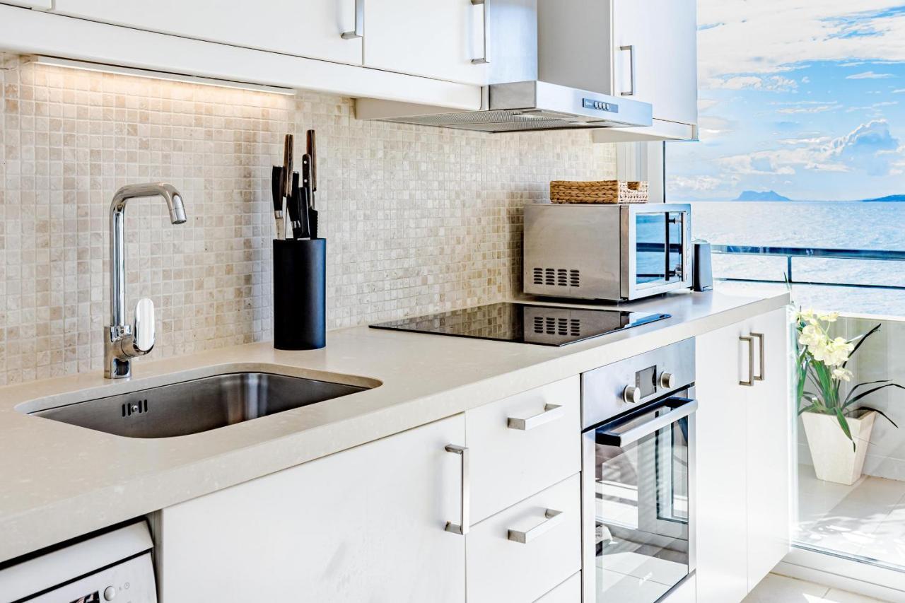 Cp - Modern Beachside Apartment In Estepona Exterior foto
